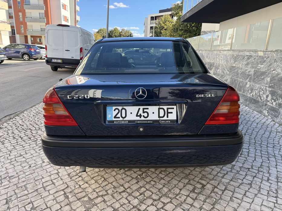 Mercedes-Benz C 220D AC Nacional Excelente