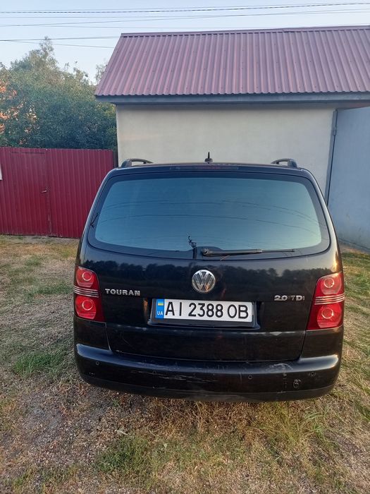Продам машину VOLKSWAGEN