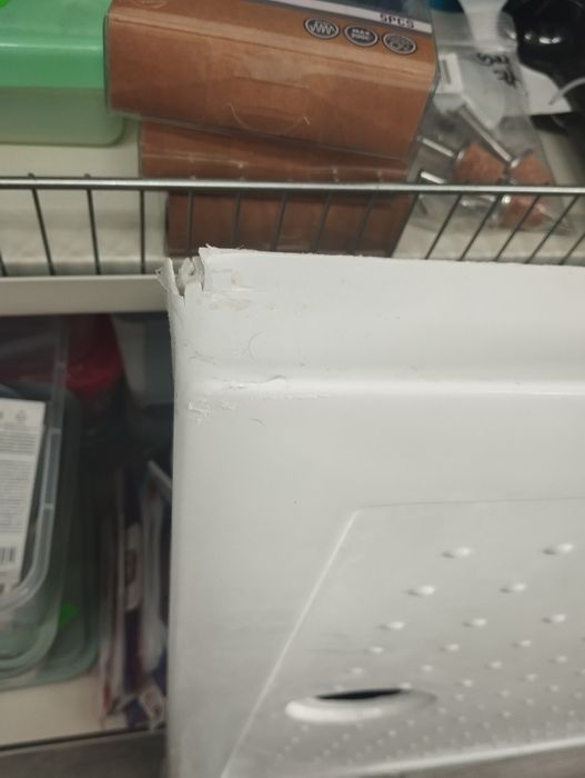 Brodzik nowy z uszkodzeniem