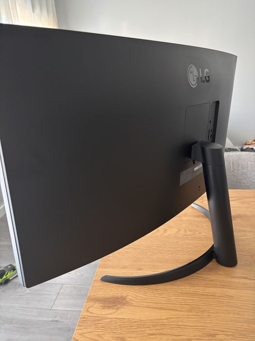 Monitor LG UltraWide Curvo 34” – 34WR50QK-B – WQHD