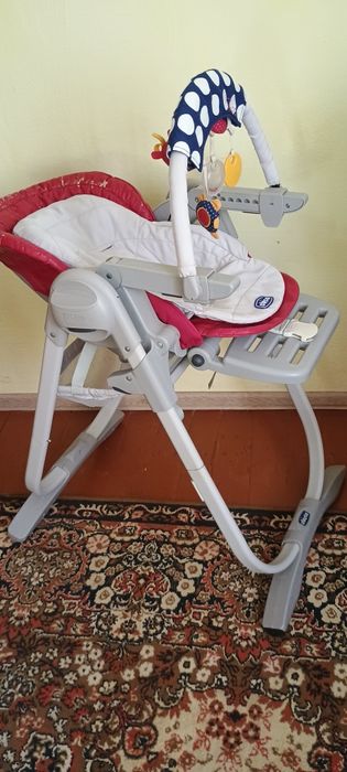 Годувальний столик chicco