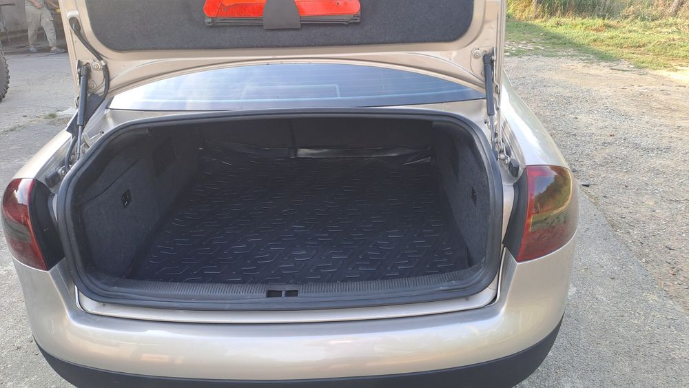 Продам ауді а6 с5 кватро,1998