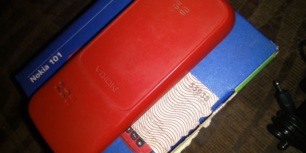 Мобільний телефон Nokia 101 2SIM Red б/в