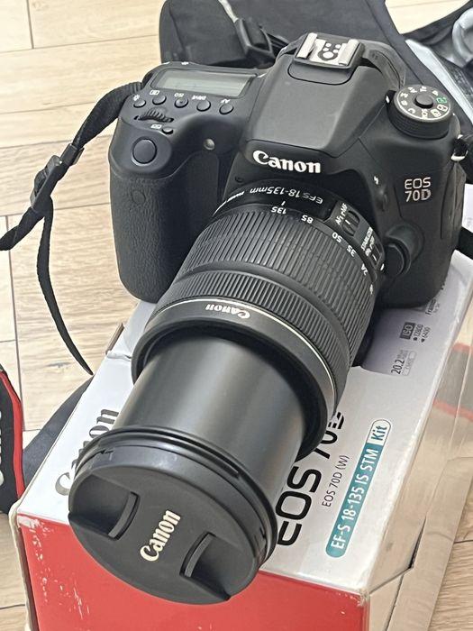 Фотоапарат Canon EOS 70D, (ef-s 18-135 is stm) Kit