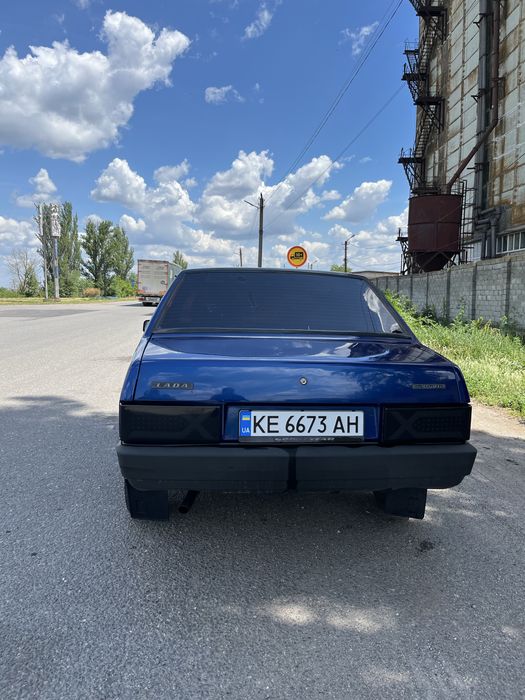 В продажі ВАЗ 21099