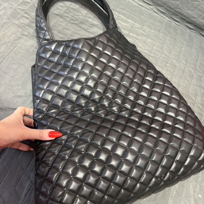 Ysl torebka czarna pikowana