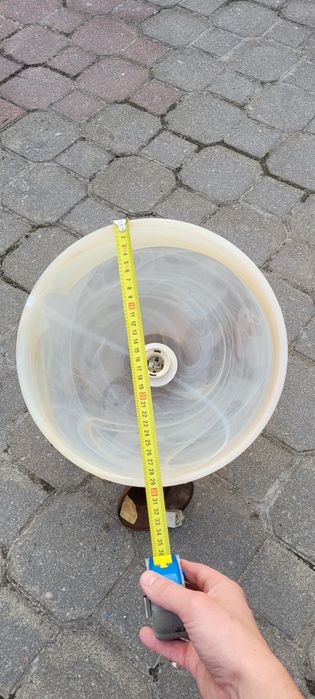 Lampa wisząca rustykalna z dużym szklanym kloszem