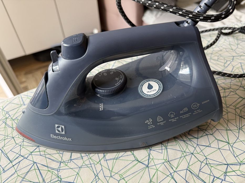 Żelazko Electrolux Refine 600 do prasowania