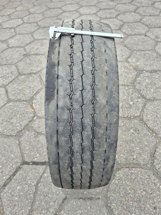 OPONA KOŁO SAVA AVANT 235 75 R 17,5 2020 ROK 7mm