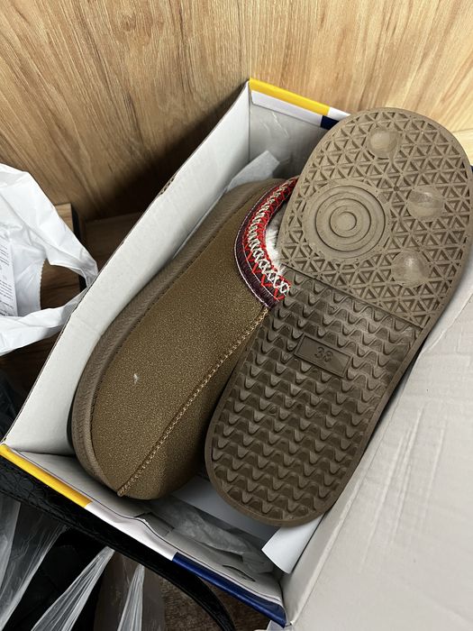 Жіночі уги короткі, 38 розмір