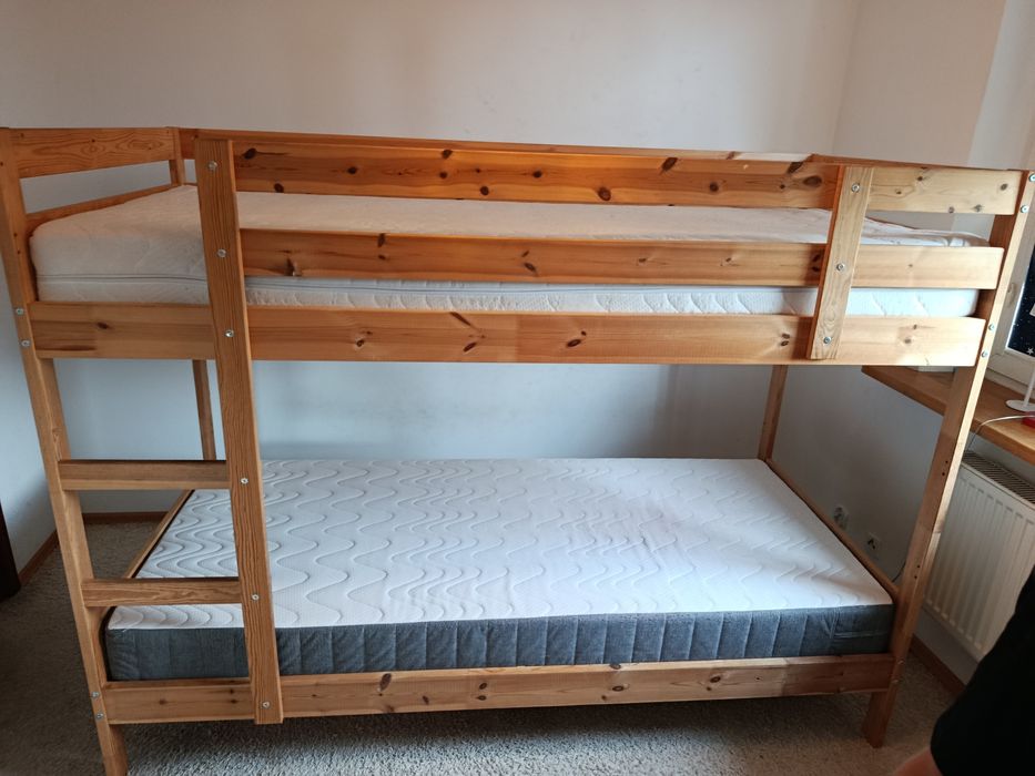 Łóżko piętrowe IKEA plus 2 materace