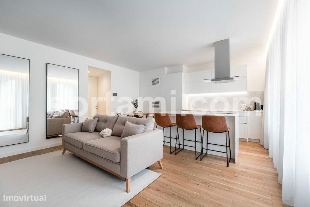 T2 Apartment for Sale in Cedofeita, Santo Ildefonso, Sé, Miragaia, São