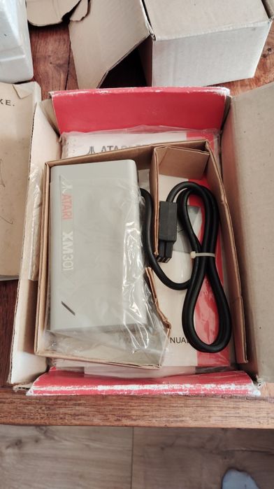 Atari 65xe zestaw z osprzętem gry
