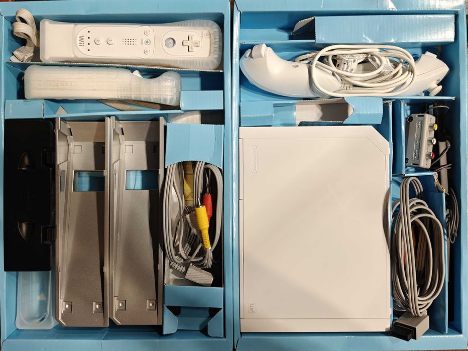 Konsola Wii RVL-001/Balance board/2xPilot/2xNunchuck/Sensor/zasilacz
