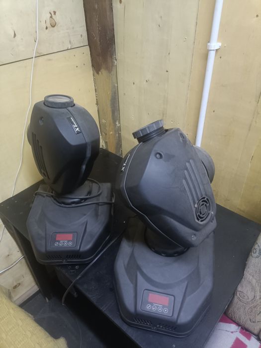 Ruchome głowy Spot 150 tx