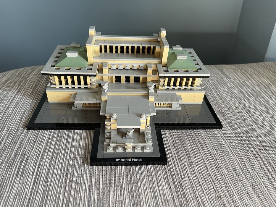 Lego Architecture Imperial Hotel