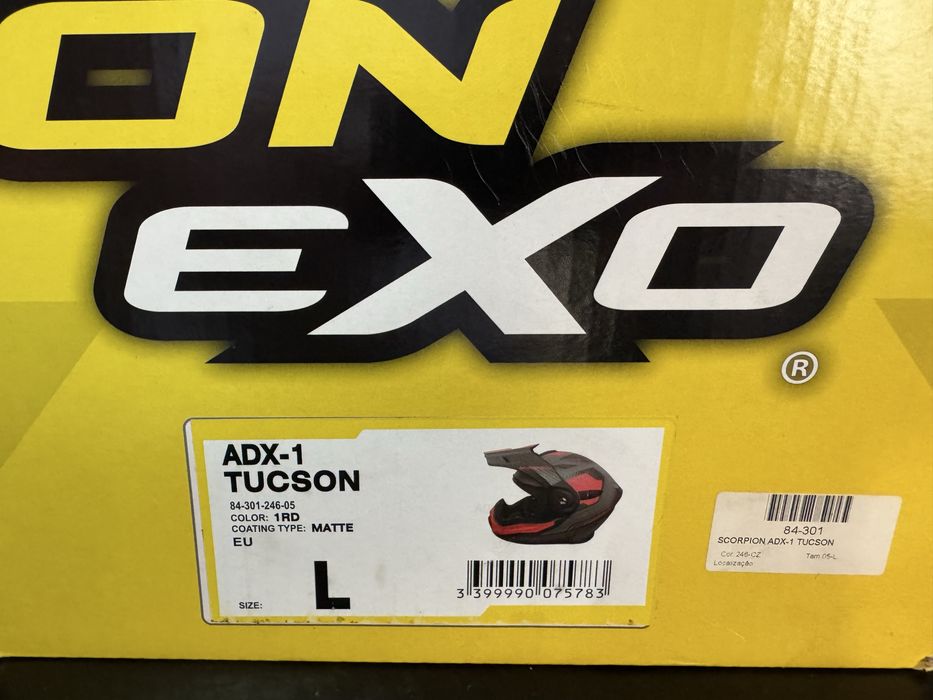 Capacete Scorpion ADX-1 impecável