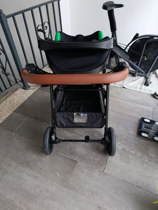 Carrinho de bebé 3 em 1