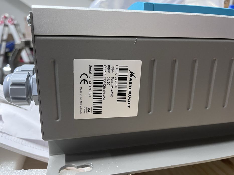 Novo Mastervolt Conversor carregador Sine 24V 1500W 230V