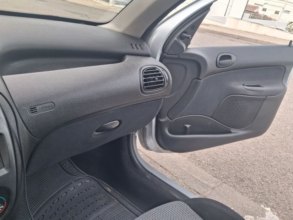 Carro peugeot 206sw