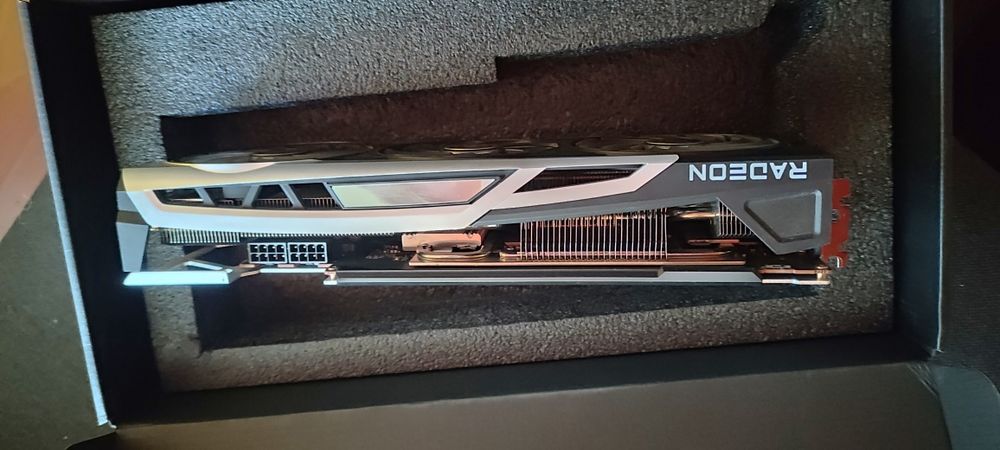 Sapphire AMD Radeon RX 6800 nitro+ 16Gb