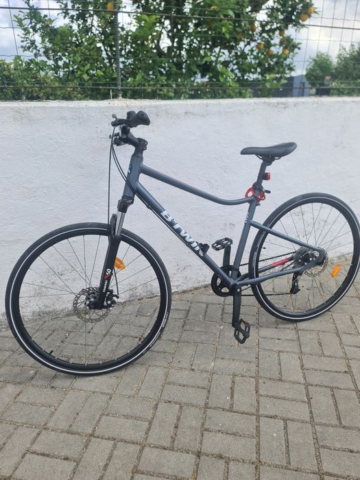 Bicicleta RIVERSIDE 500 Azul escuro.