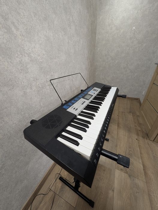 Синтезатор Casio