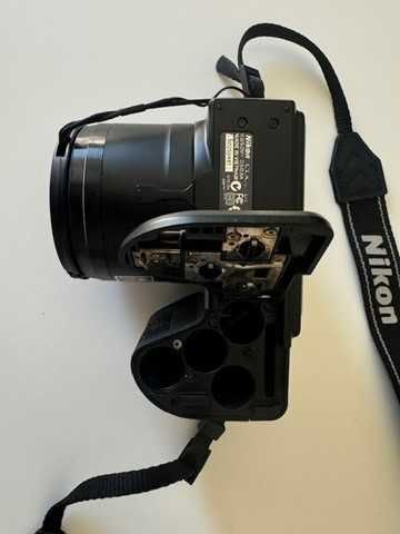 Máquina fotográfica NIKON COOLPIX L110 *avariada*