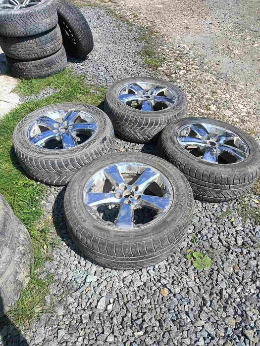 Шини диски титани резина Lexus