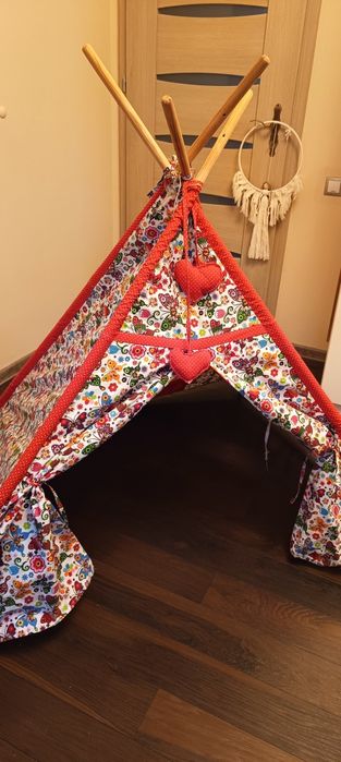 Namiot tipi dla dziewczynki