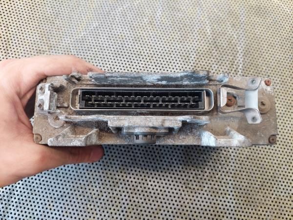 Centralina motor / ECU MERCEDES-BENZ Três volumes (W124)