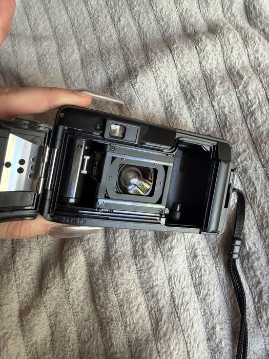 Плівковий фотоапарат Olympus superzoom 70g