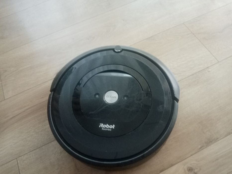Robot Roomba E 5