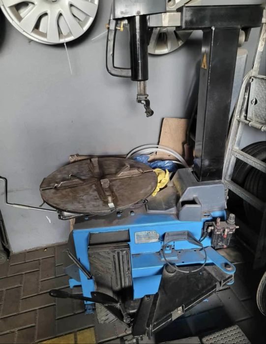 Zestaw wulkanizacyjny montażownica + wyważarka ( po przeglądzie)