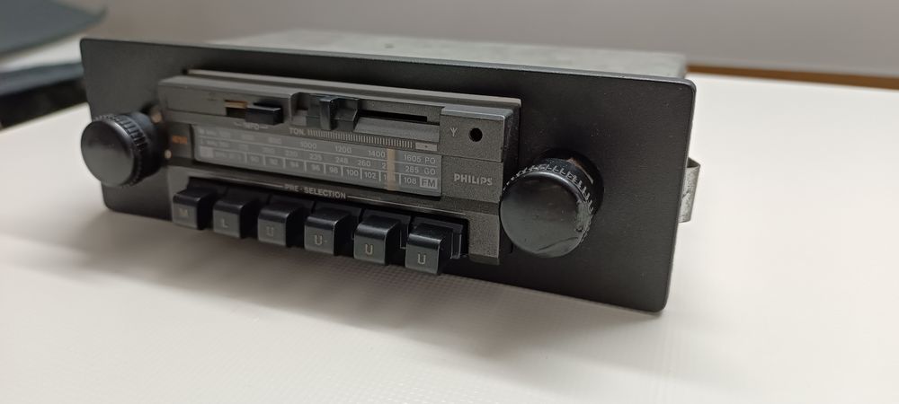 Stare radio samochodowe Philips 414 stan bdb 126p Polonez