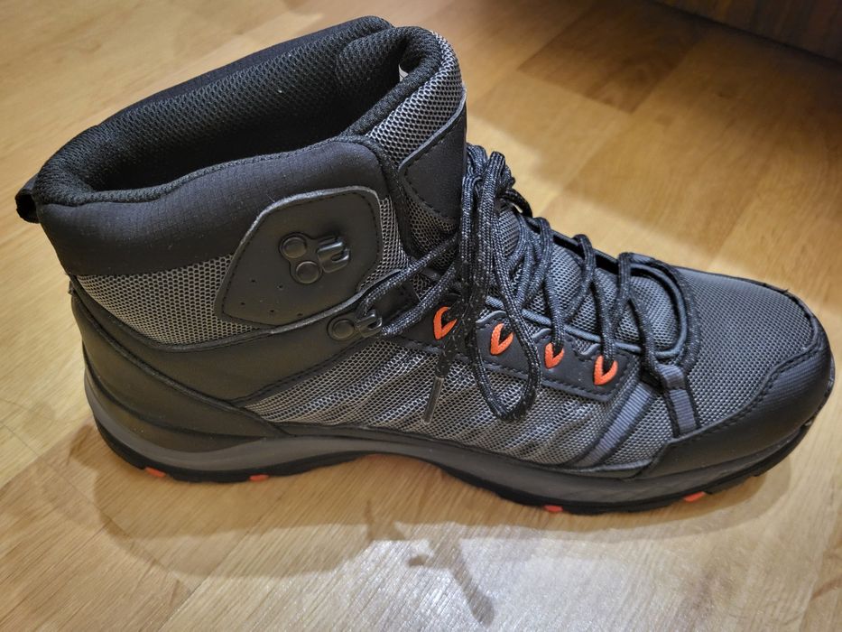 Чоловічі ботинки