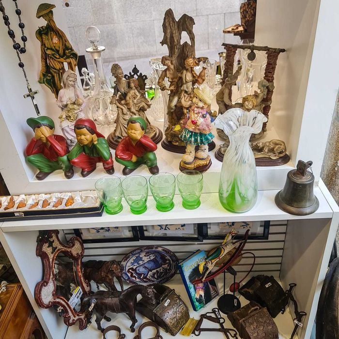 Sino Antigo Bronze – 15 cm Altura x 12 cm Diâmetro