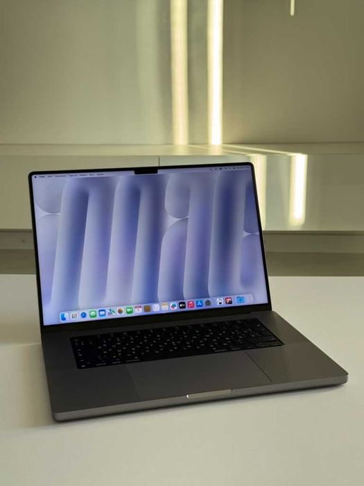 MacBook Pro 16