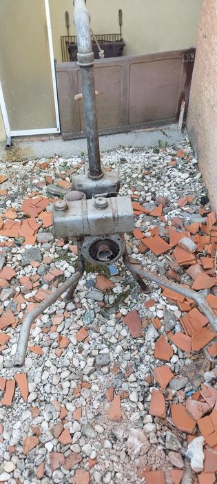 Motor de Rega antigo  a Petróleo