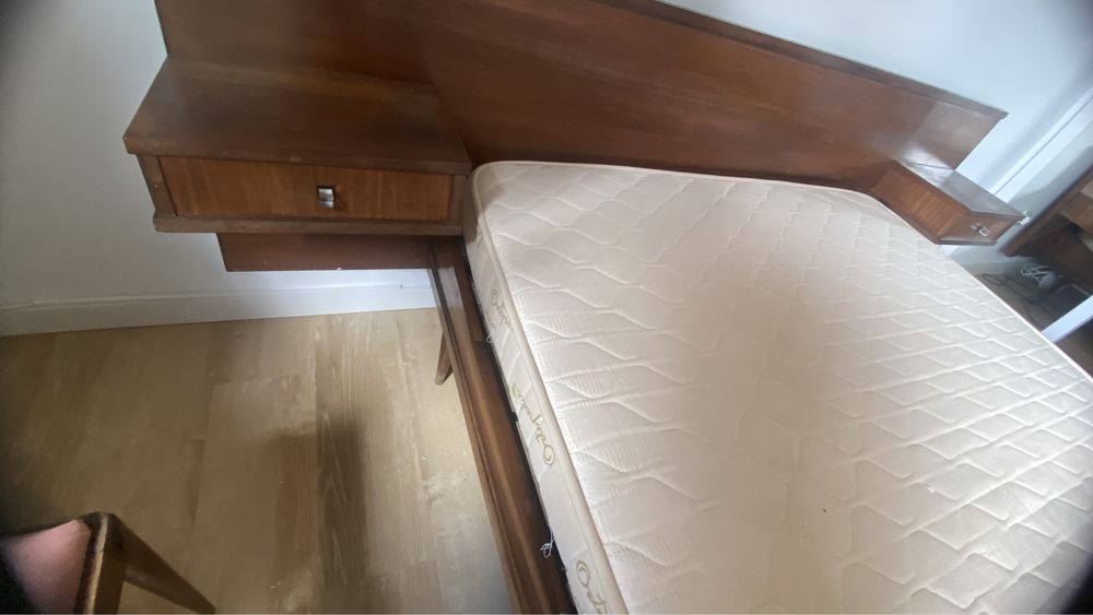 Cama Olaio c Mesas de Cabeceira - colecção anos 50