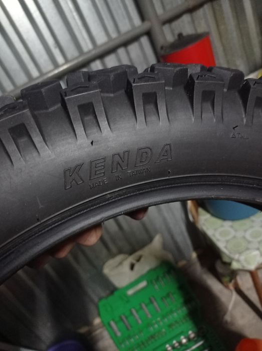 Продам гуму кенда дуал спорт.