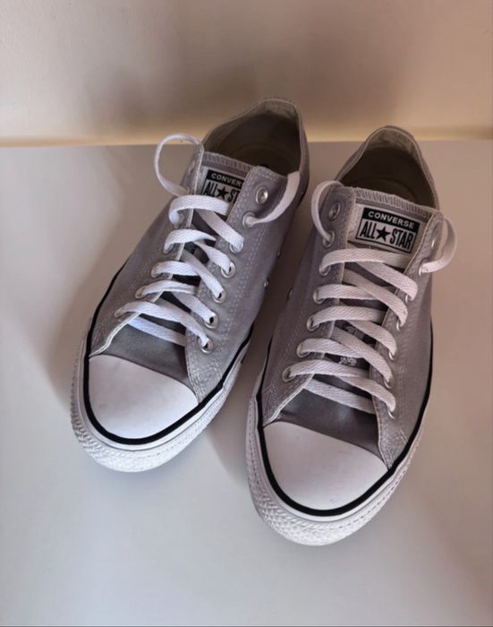 Sapatos Converse 42 Cinzento