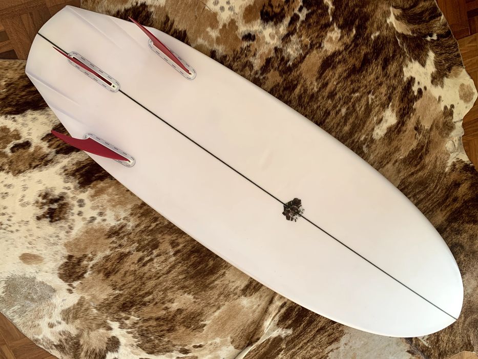 Nothing Surfcrafts Black Lie 5,9 (33L)  //  Twin fin or 2+1