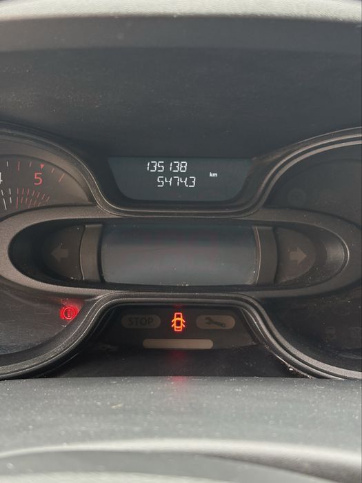 Renault Trafic c/plataforma