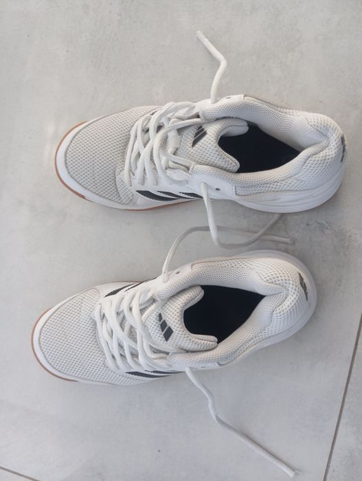 Buty adidas halowe r.38.5