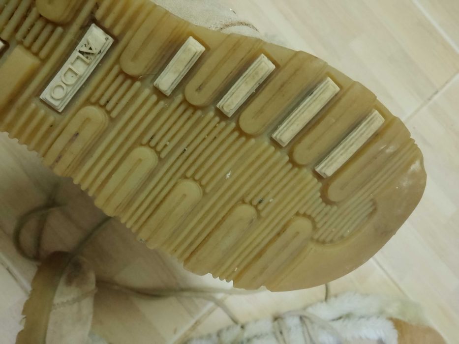 Botas Aldo n 37 com pêlo