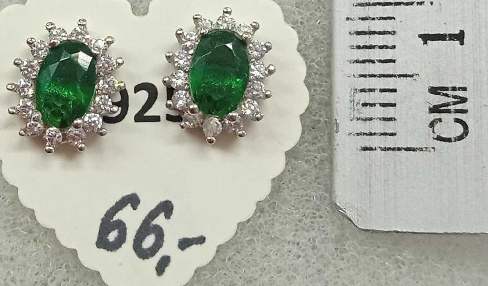Kolczyki z szmaragdem Srebro 925 NOWE sztyfty W2