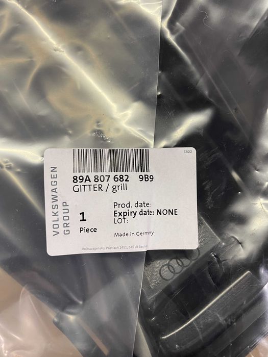 kratka zderzaka prawy przód AUDI Q4 E-TRON