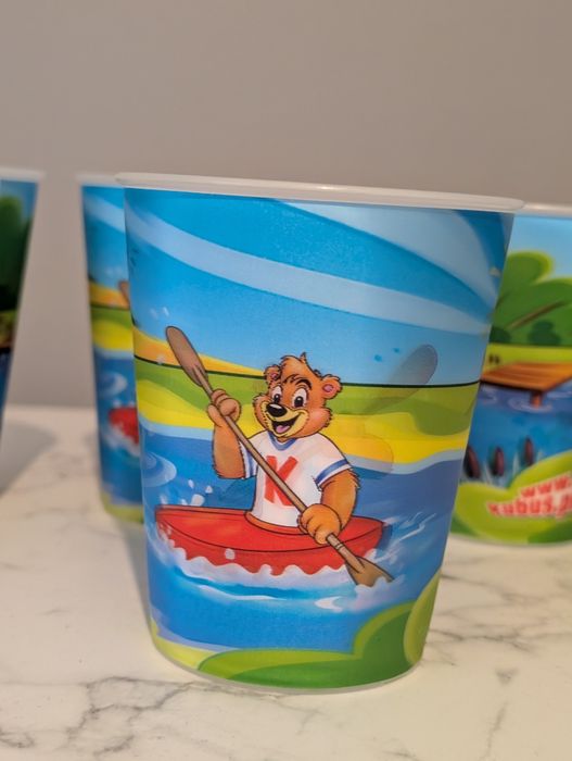 Zestaw 5 plastikowych kubków Kubuś efekt 3D