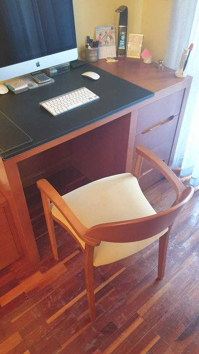 Cadeira Maciça em Madeira Faia com Assento/Almofada em Veludo Amarelo - Para Secretária/Escrivaninha ou para Decorar um Quarto